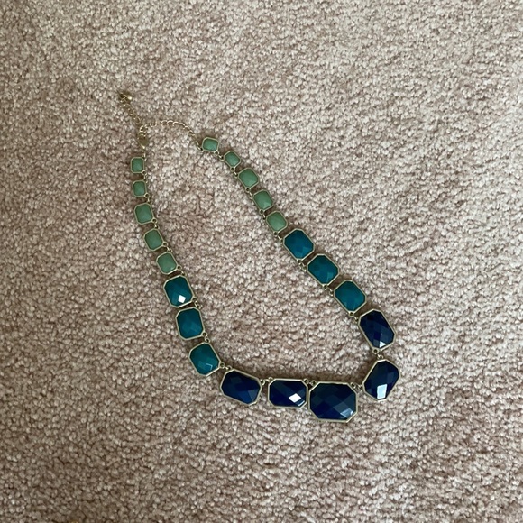 Assorted necklaces, earrings & bracelets - Picture 11 of 13